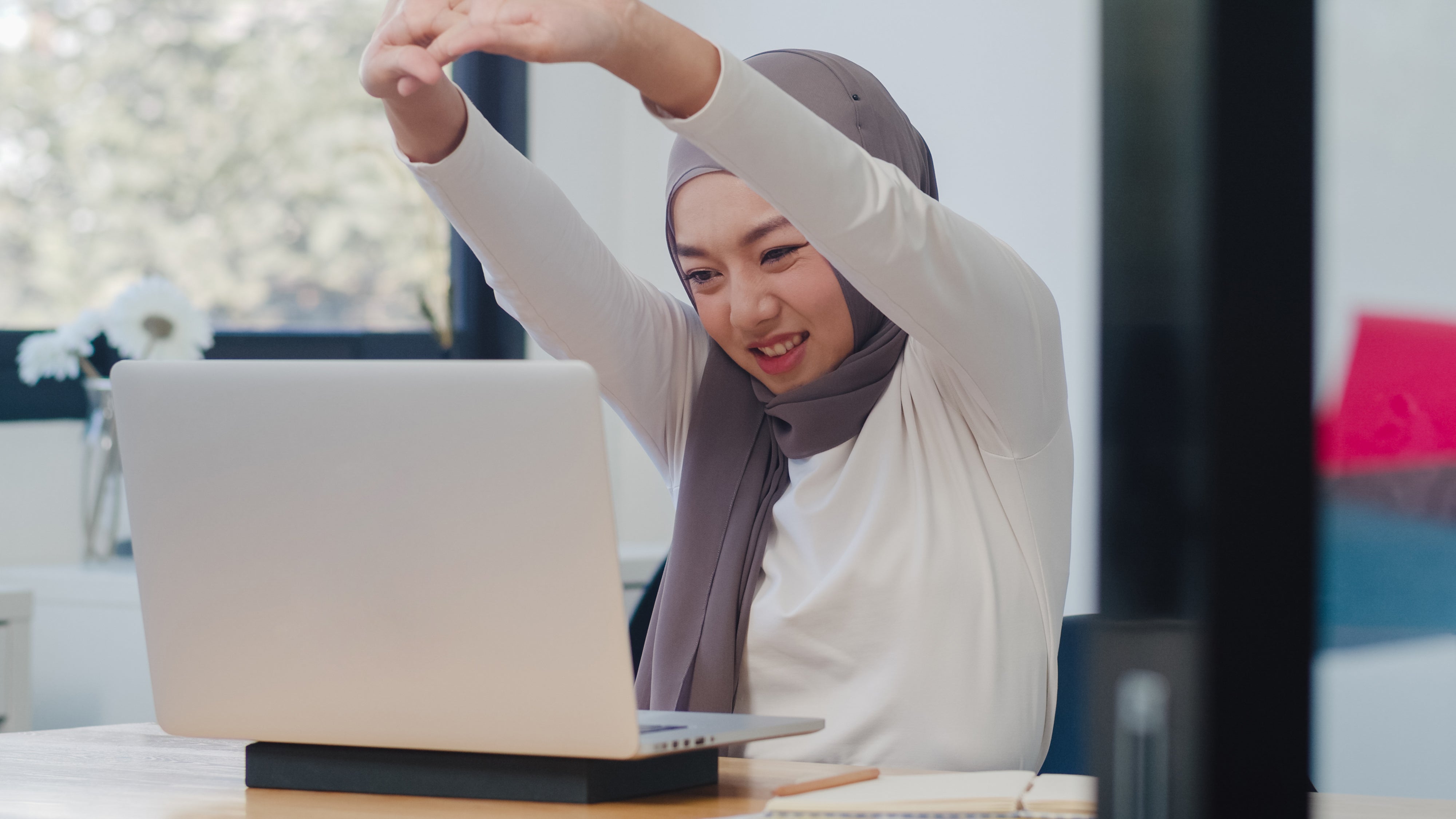 How to Stay Motivated to Study Online